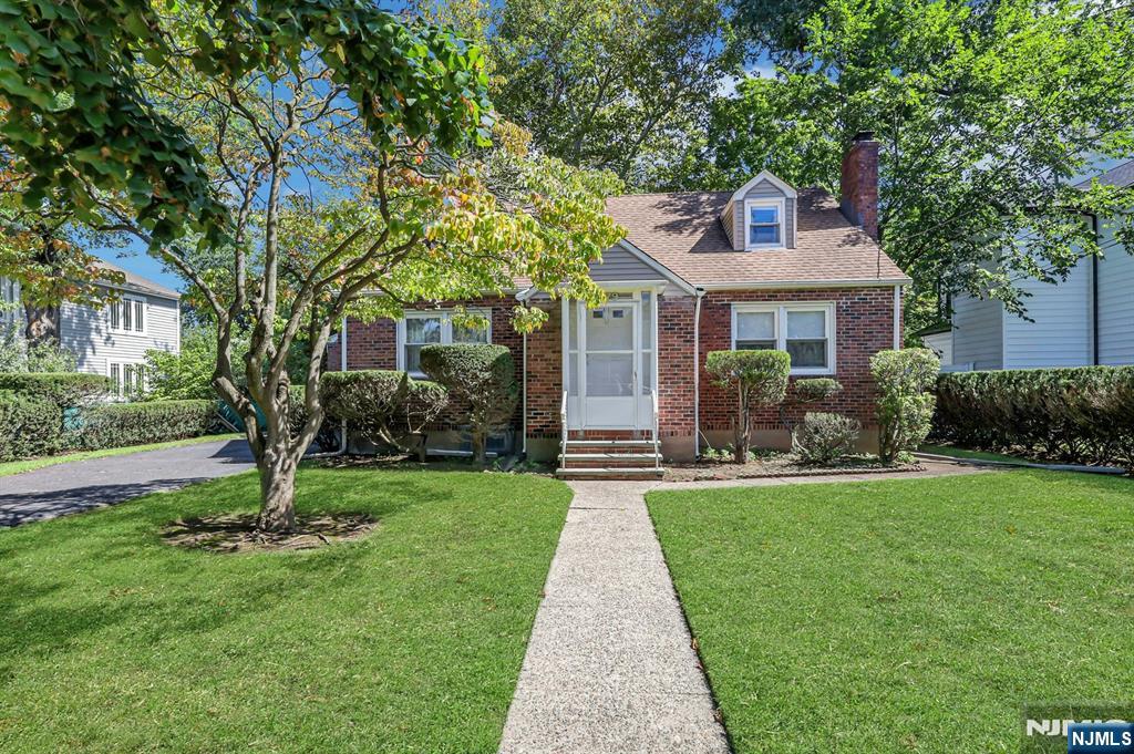 979 River Road Property Photo 2