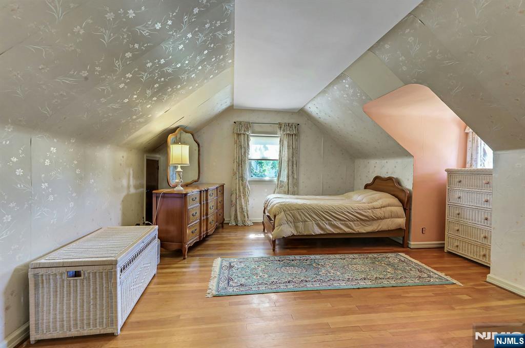 979 River Road Property Photo 15