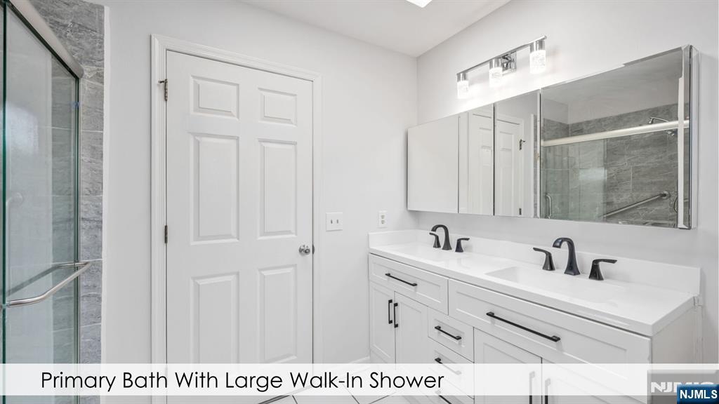 758 Manchester Way Property Photo 14