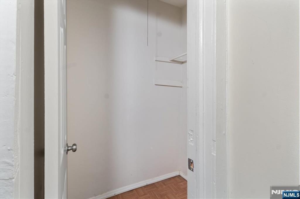 422 Jelliff Avenue Property Photo 11