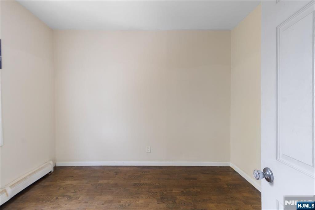 422 Jelliff Avenue Property Photo 16