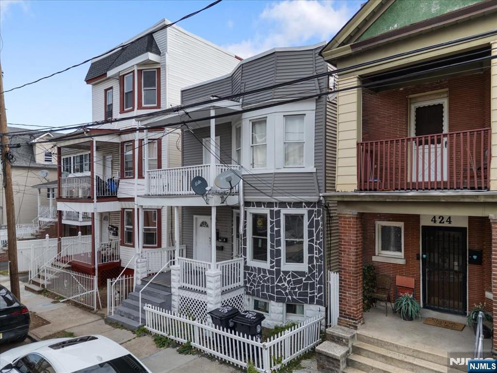 422 Jelliff Avenue Property Photo 18