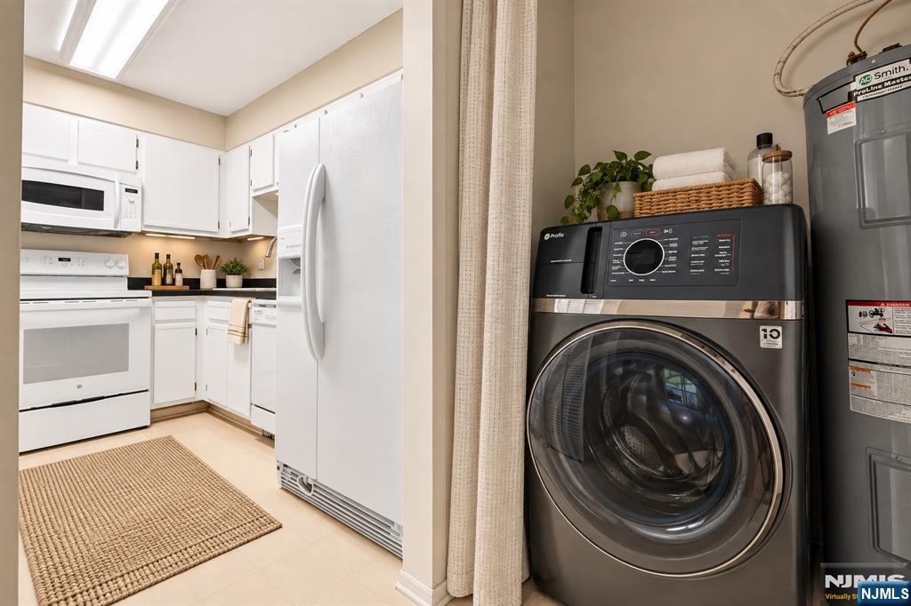 19 Plauderville Avenue 208 Property Photo 8