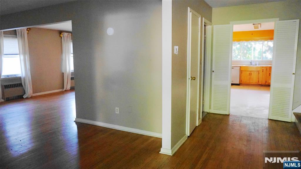 8 S Mountain Way Property Photo 3
