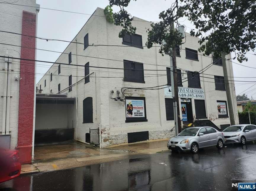 39-49 Tucker Street Property Photo 1