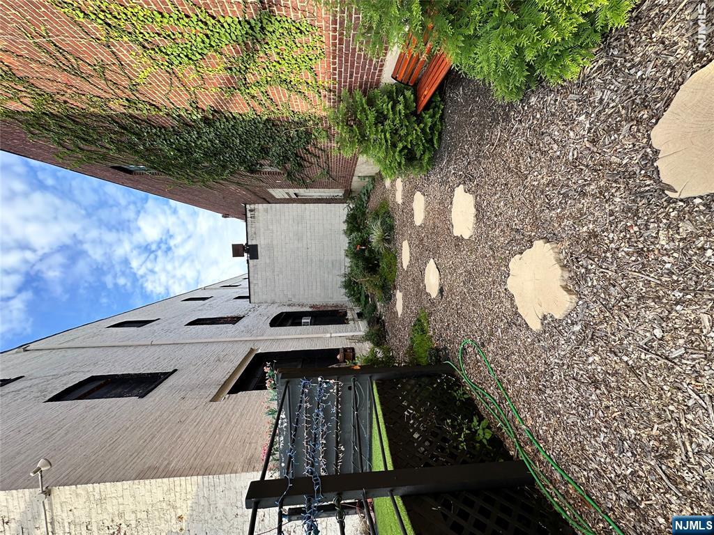 39-49 Tucker Street Property Photo 3