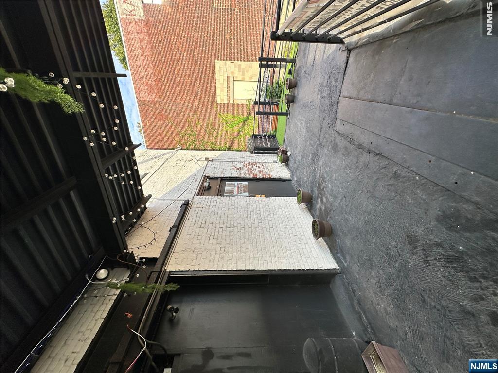 39-49 Tucker Street Property Photo 4
