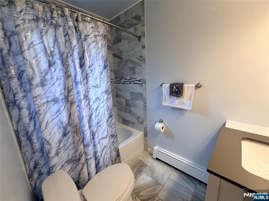 1124 Valley Road 1a Property Photo 8