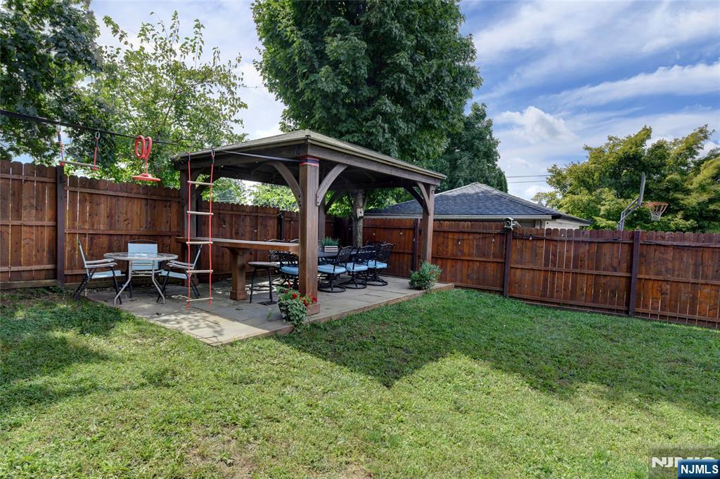311 Highland Street Property Photo 19