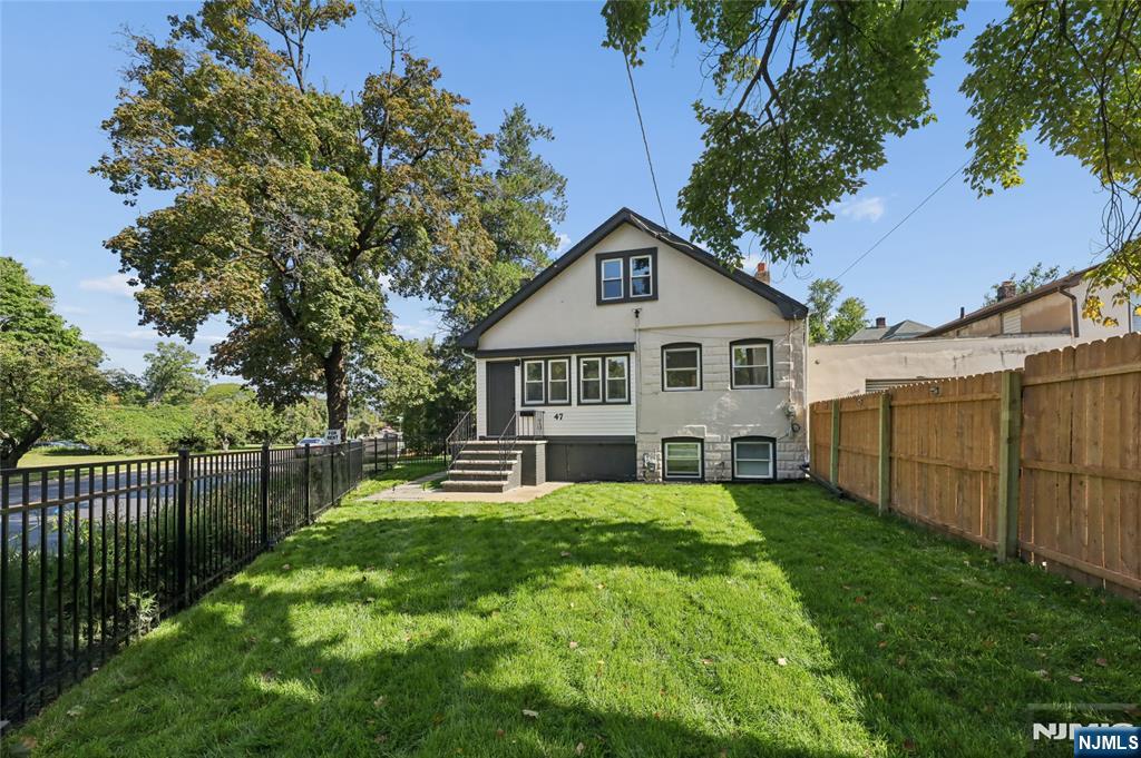 47 Mahan Street Property Photo 2