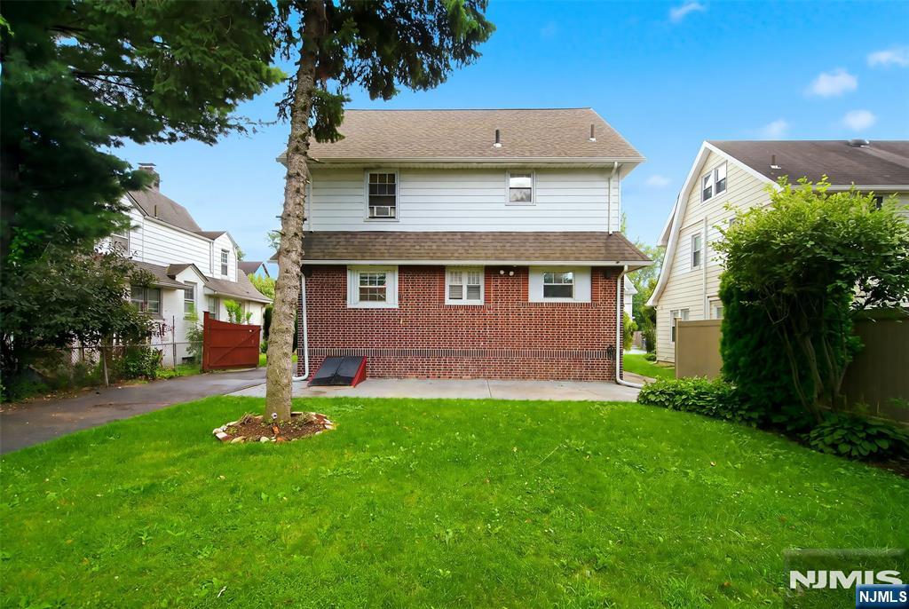 351 W Griggs Avenue Property Photo 10