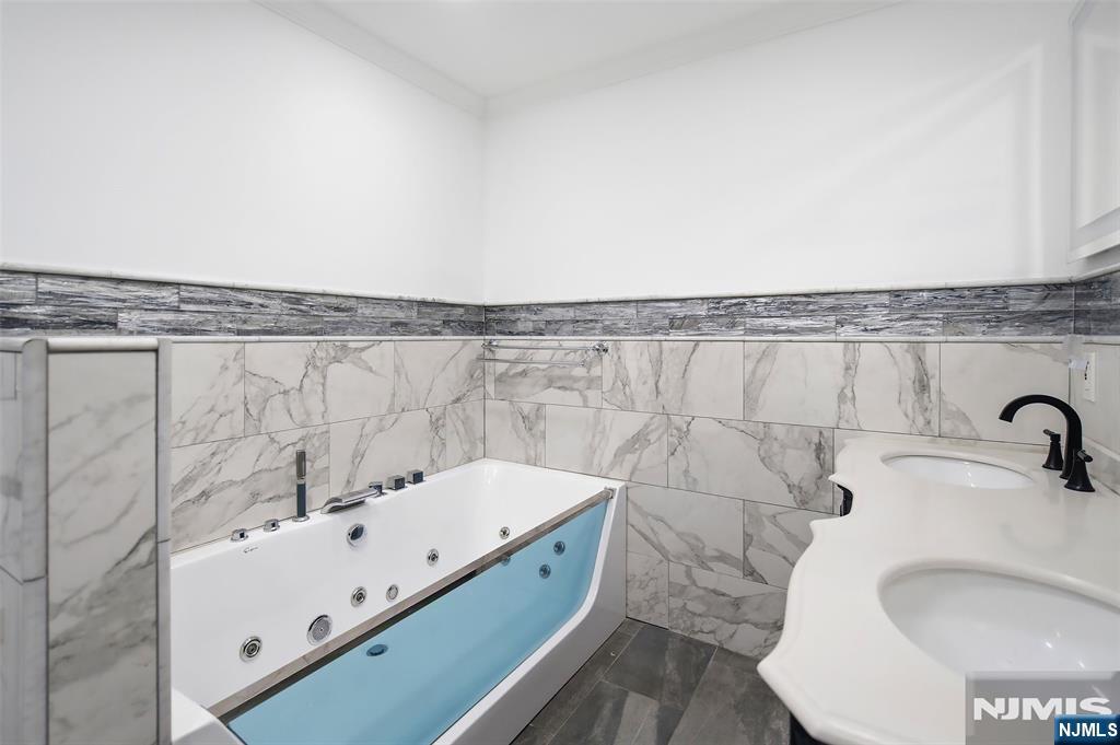 351 W Griggs Avenue Property Photo 25