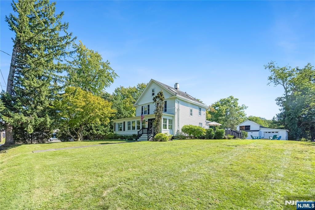 414 Franklin Avenue Property Photo 3
