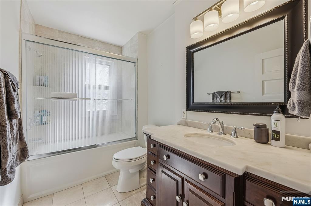 414 Franklin Avenue Property Photo 26