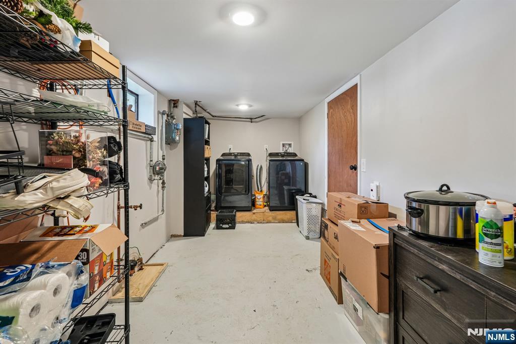 102 Hiawatha Boulevard Property Photo 35