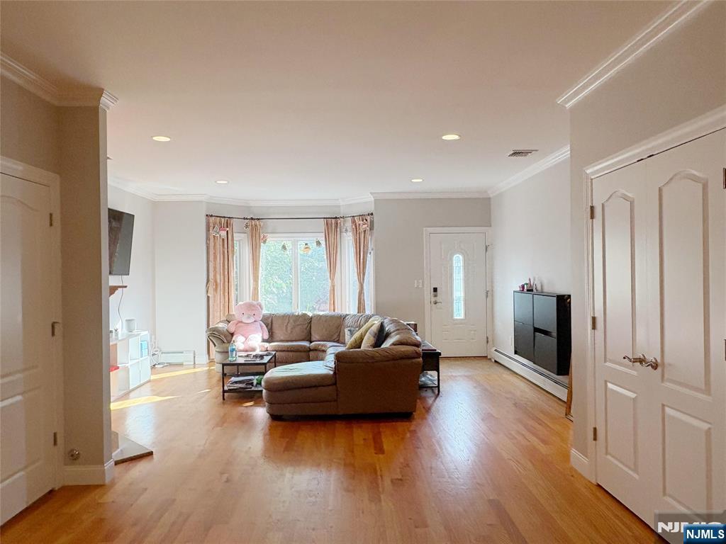 253 Columbia Avenue C0253 Property Photo 3