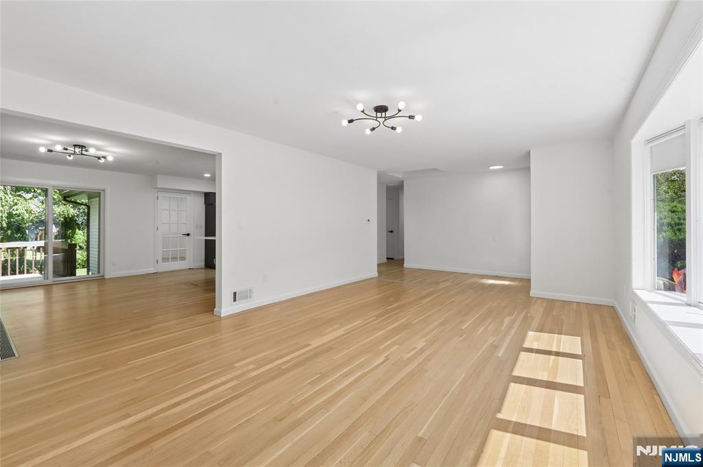 4 Marconi Street Property Photo 32