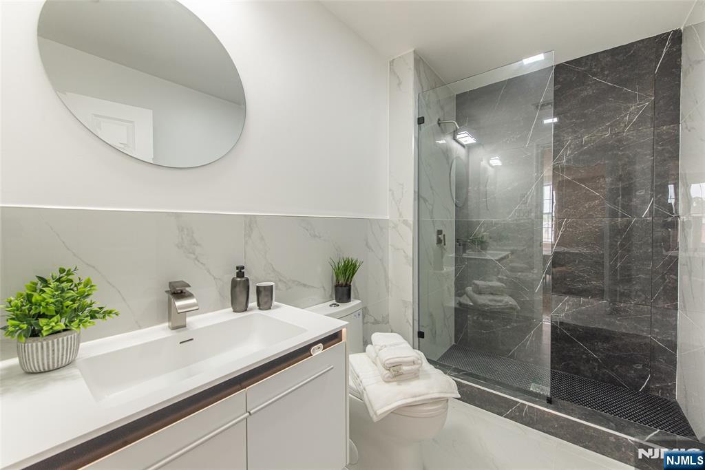 24 Van Pelt Property Photo 17