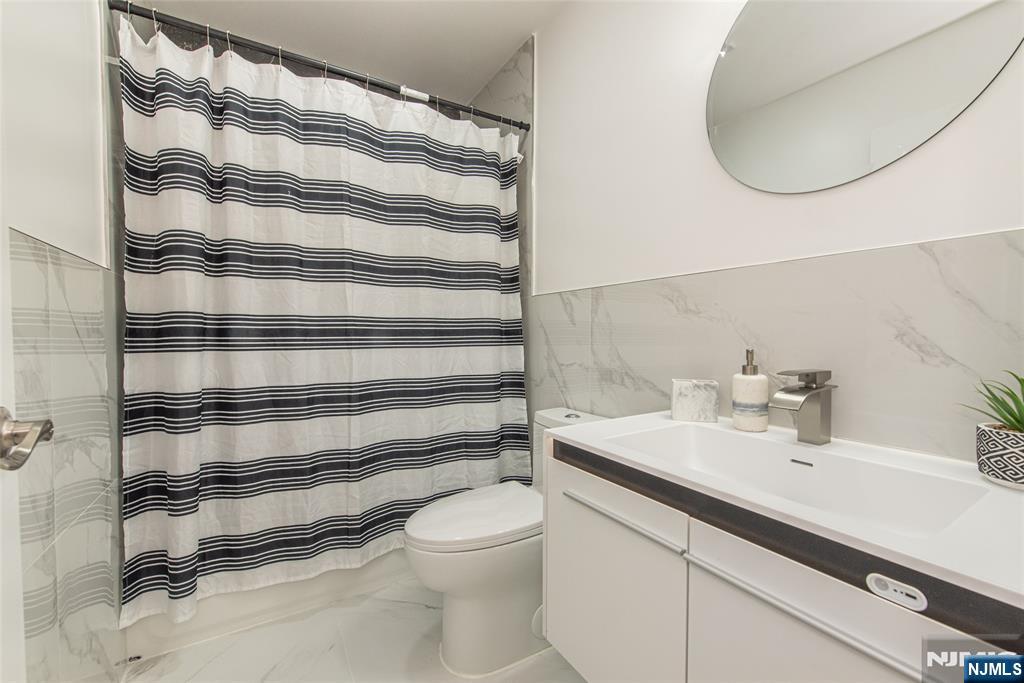 24 Van Pelt Property Photo 18