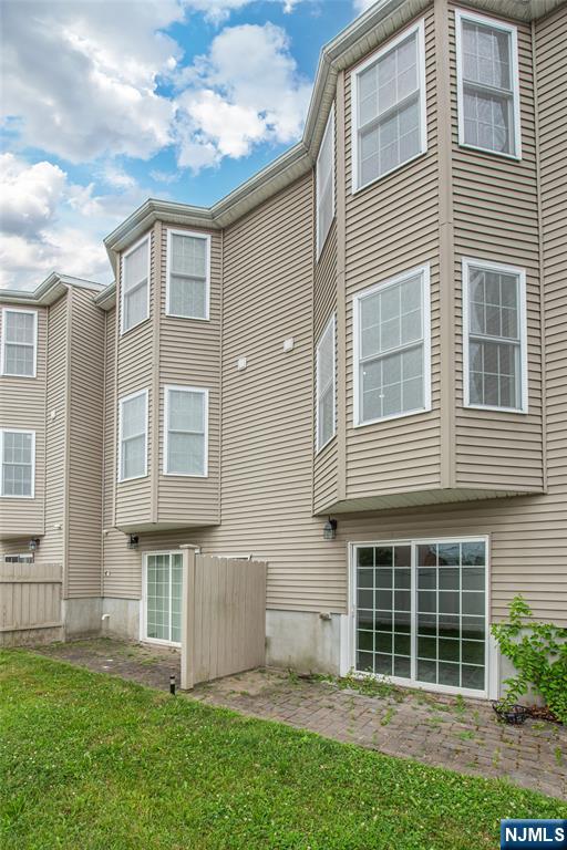 24 Van Pelt Property Photo 25