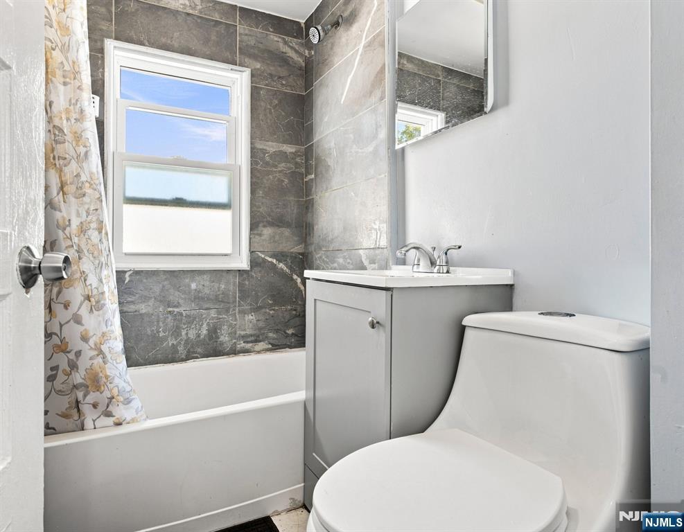 89 Franklin Avenue Property Photo 7