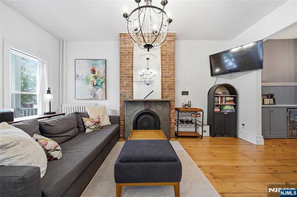 22 Laidlaw Avenue Property Photo 3