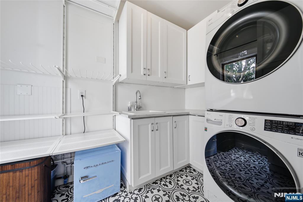 22 Laidlaw Avenue Property Photo 18