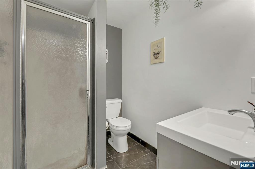 4 Davos Drive 9 Property Photo 16