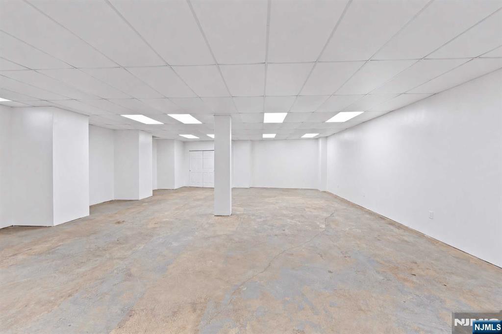 744 Paterson Property Photo 9