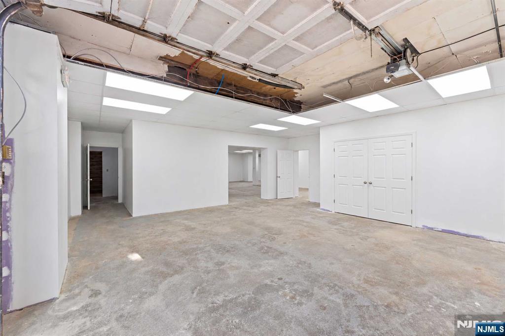 744 Paterson Property Photo 14