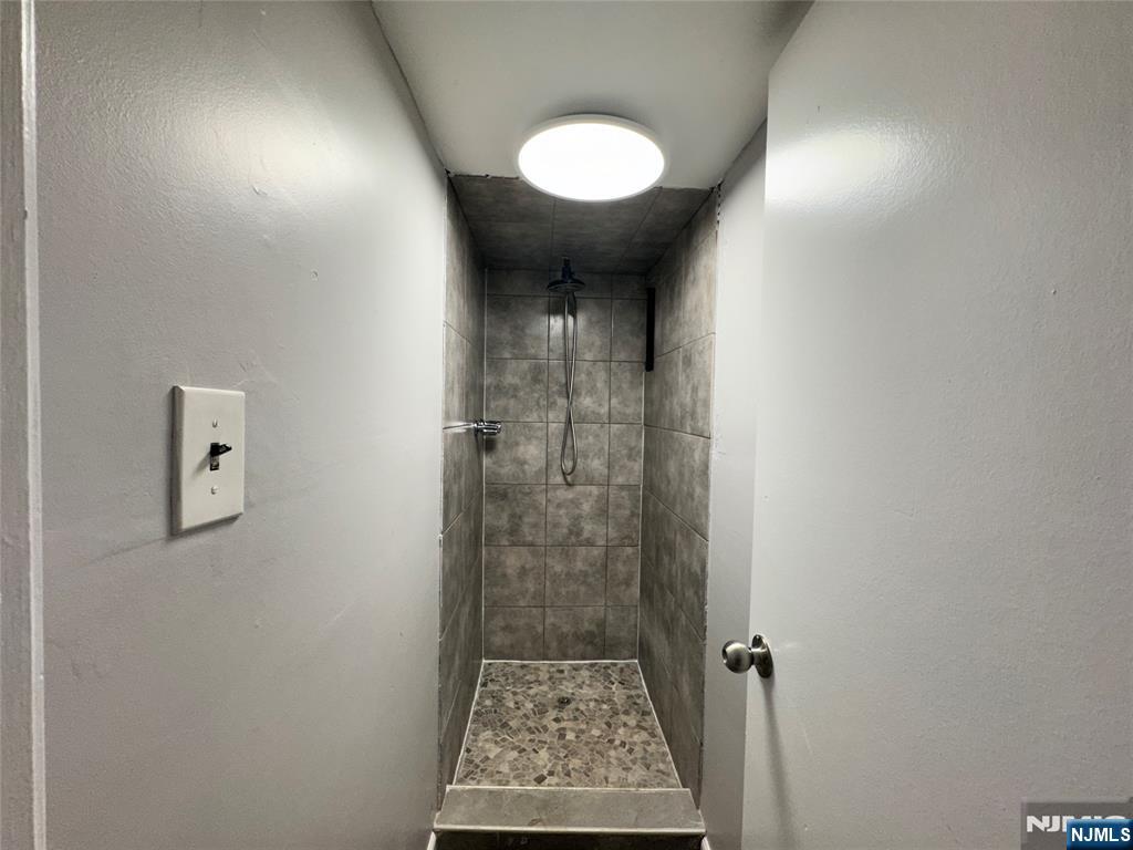 11 Joyce Street Property Photo 27