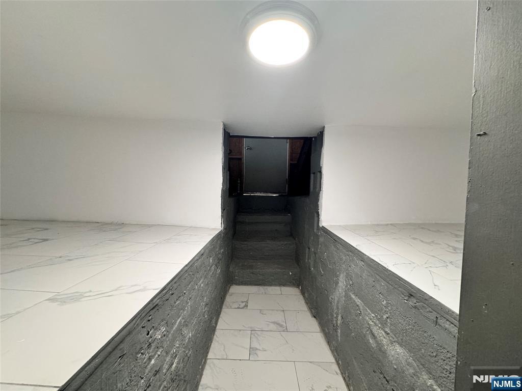 11 Joyce Street Property Photo 28