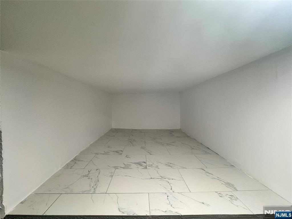 11 Joyce Street Property Photo 30