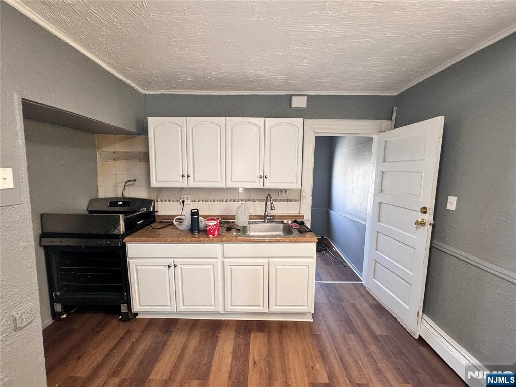 11 Joyce Street Property Photo 31