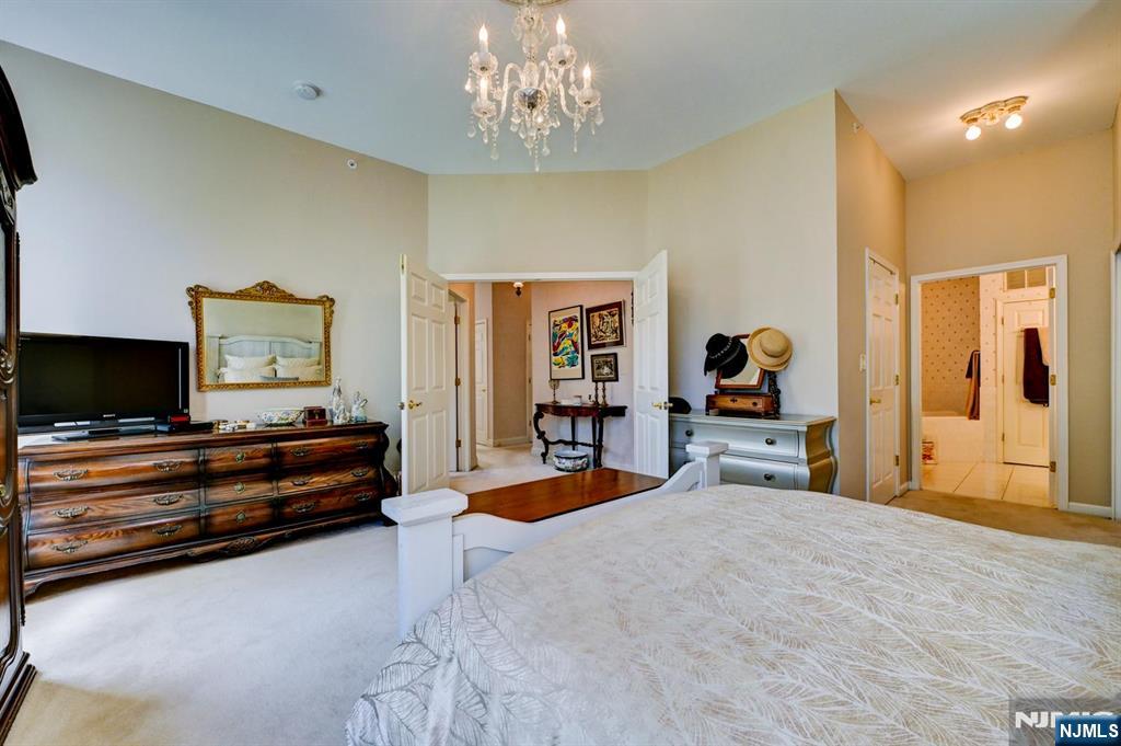1409 Four Seasons Drive Property Photo 25