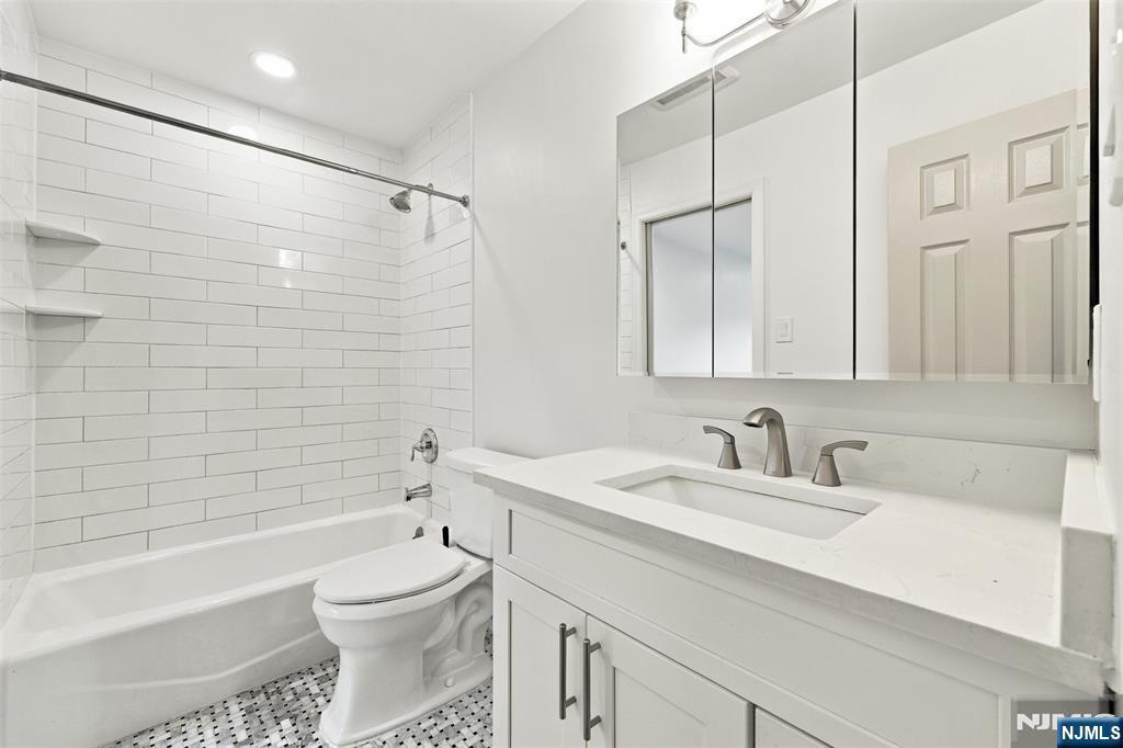 113 Alpine Court 13 Property Photo 25