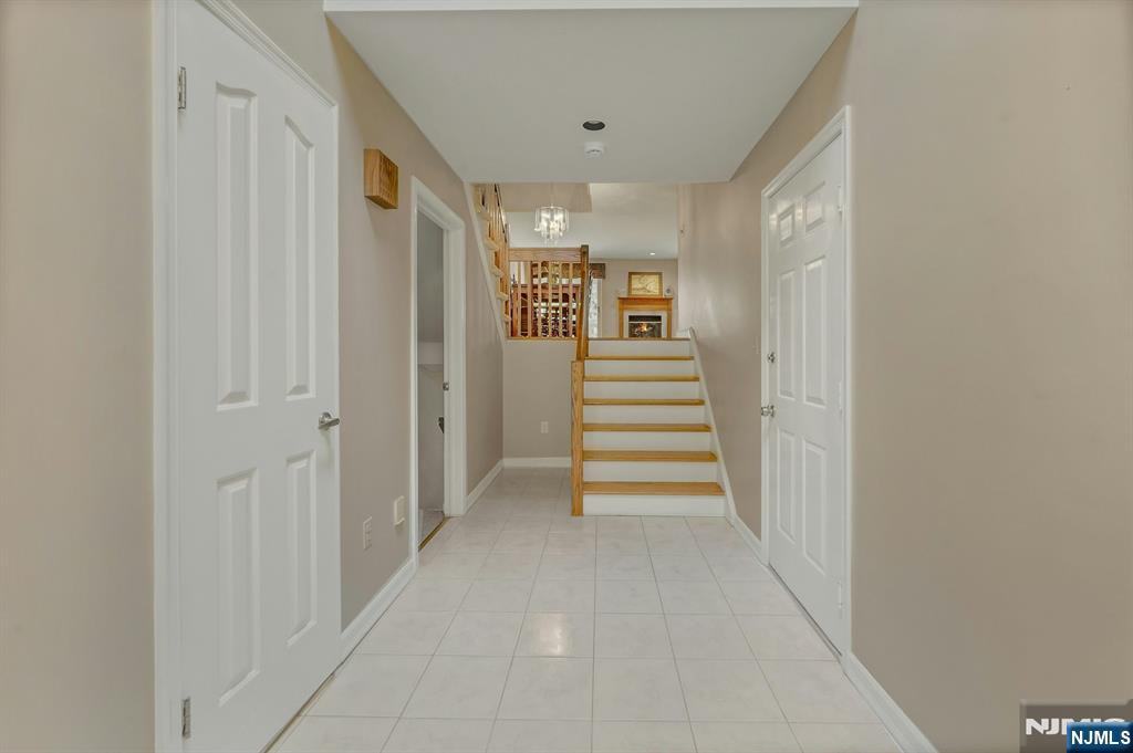 291 Vista View Property Photo 4