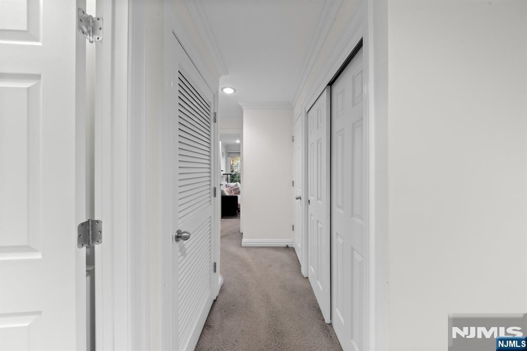 208 Cambridge Drive Property Photo 12