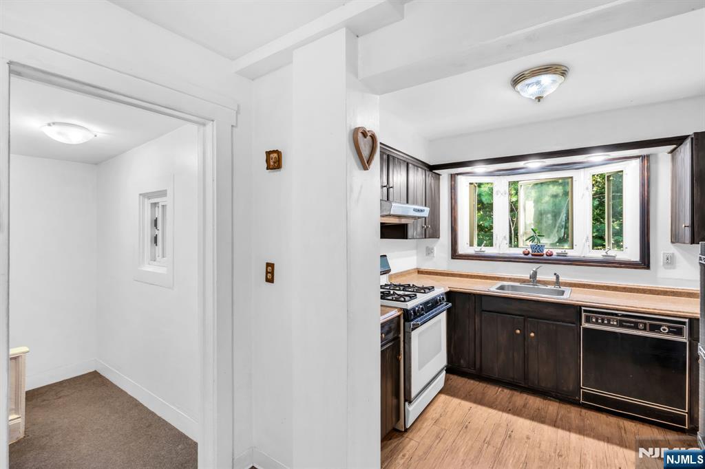 246 Washington Avenue Property Photo 12