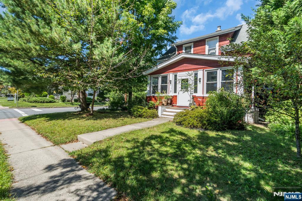 246 Washington Avenue Property Photo 32