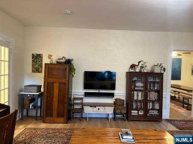 79 Valley Road B Property Photo 8