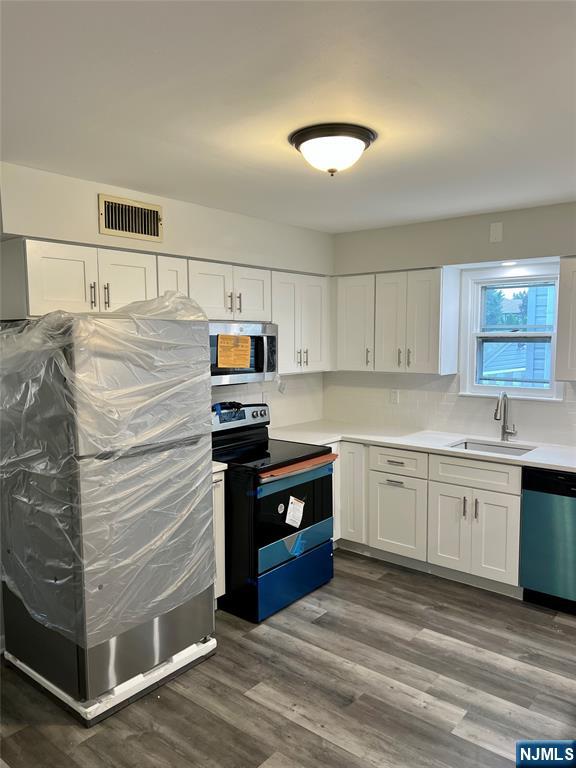 12 Grunauer Avenue A Property Photo 2
