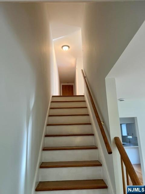 12 Grunauer Avenue A Property Photo 8