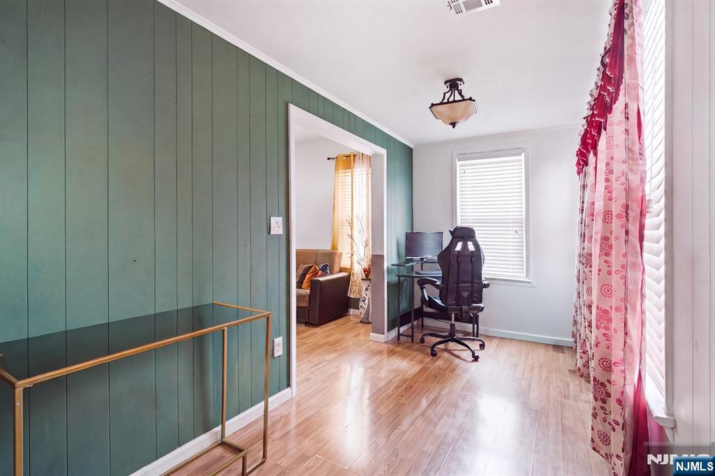 10 Lentz Place Property Photo 11