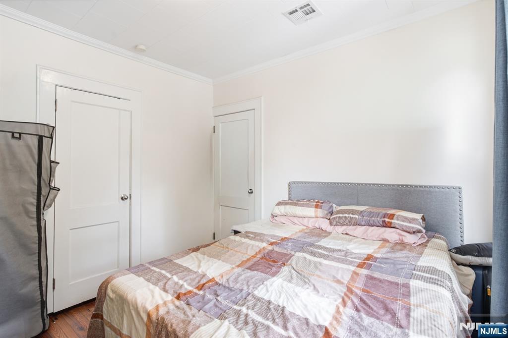 10 Lentz Place Property Photo 12
