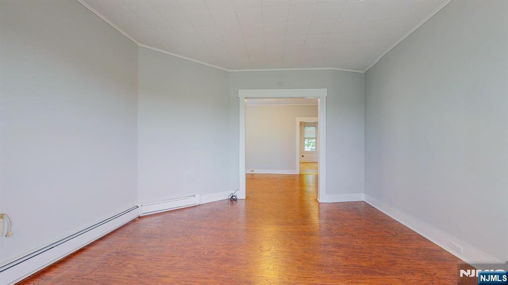518 Forest Street 5 Property Photo 11