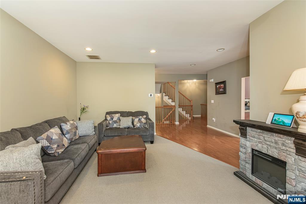 121 Turlington Court Property Photo 8