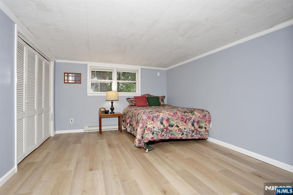 331 Forest Glen Avenue Property Photo 20
