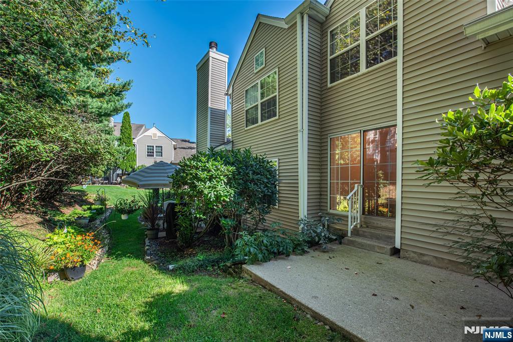 122 Woodmont Drive Property Photo 18