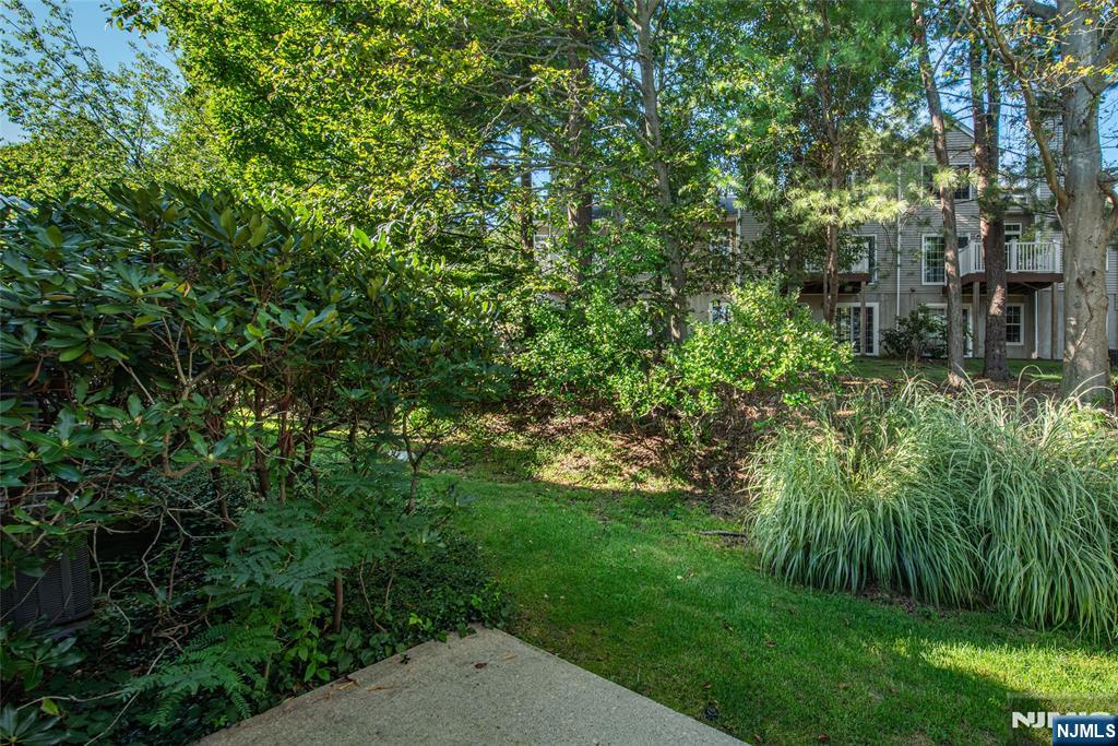 122 Woodmont Drive Property Photo 19
